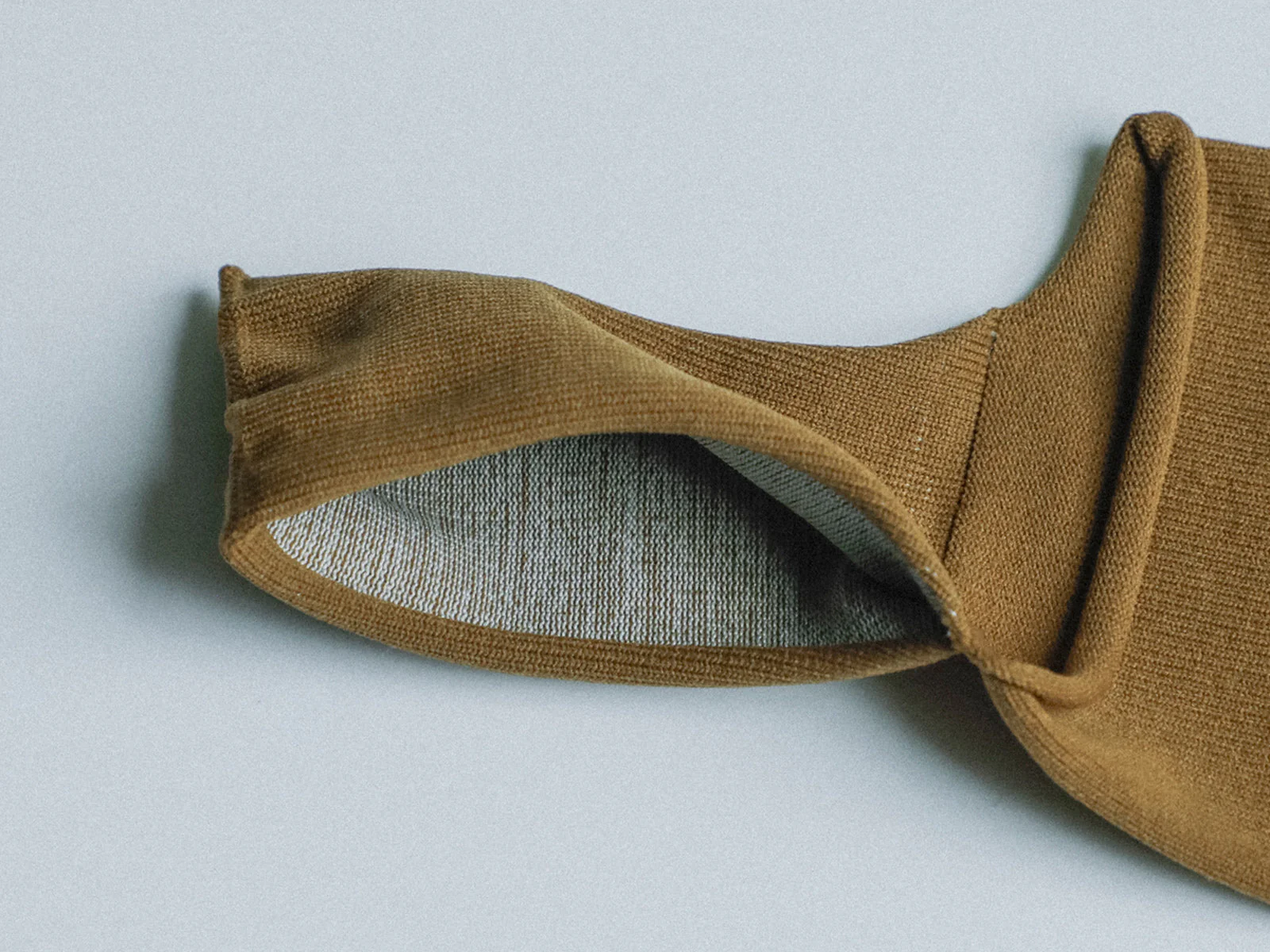 FUTO Bottle Wrist Bag NL - Image 5